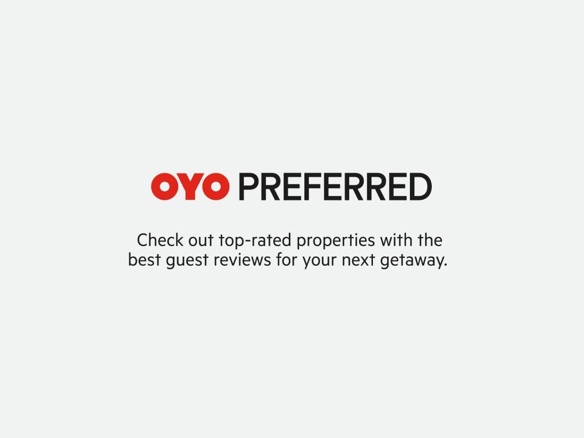Vaccinated Staff- Townhouse Oak Hotel Silvotel Indore Eksteriør bilde